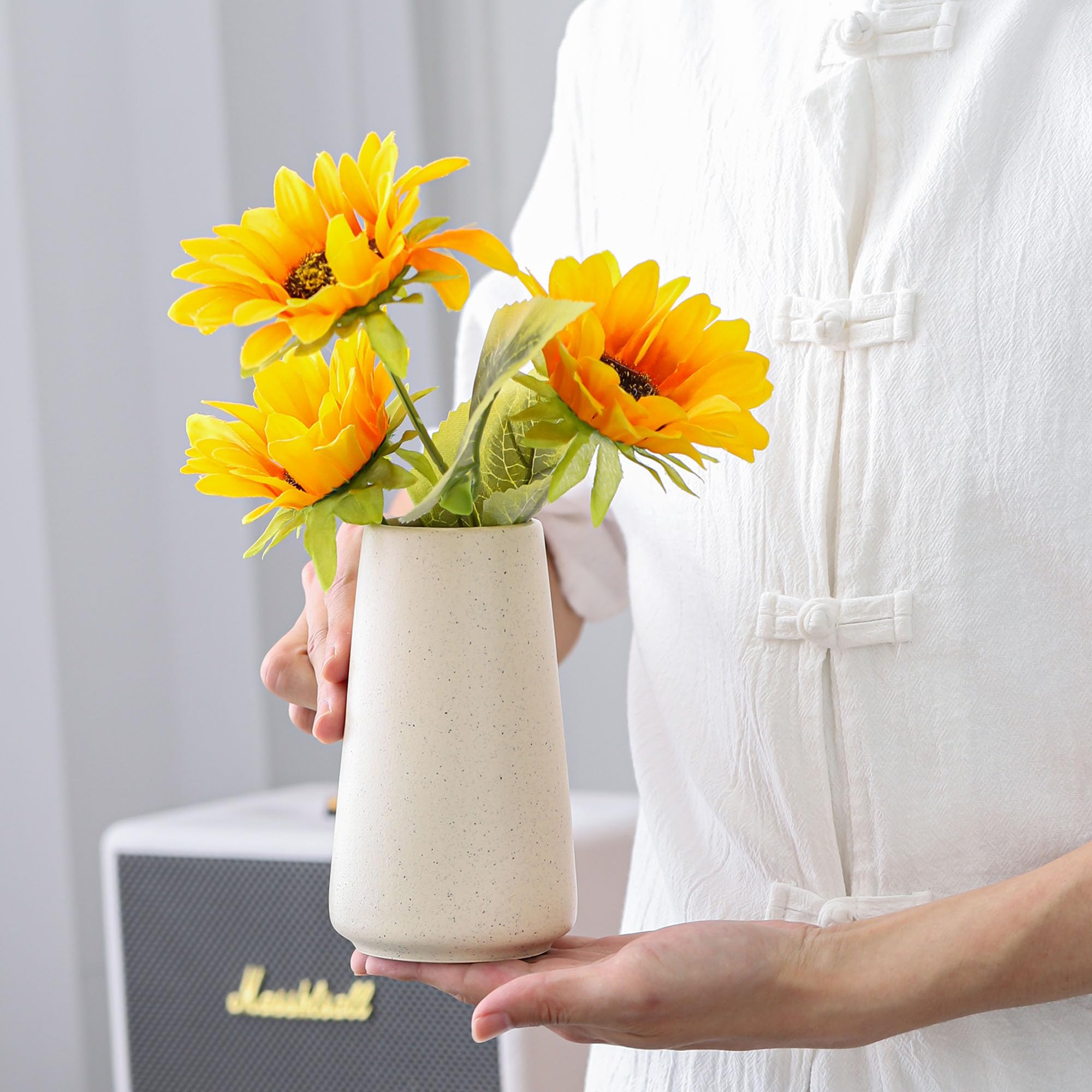 Amazon.co.jp: ベージュの花瓶 - ベージュセラミック花瓶、6インチ